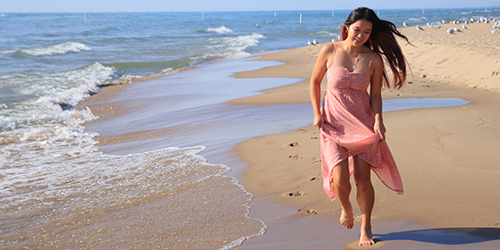 Link to Ariniko Artistry Senior Portraits Pricing