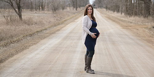 Link to Ariniko Artistry Maternity & Newborn Photography Pricing